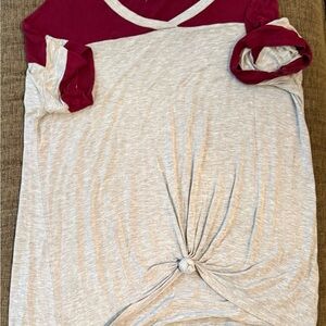 ODDY Women's Burgundy and Gray Knot Tee